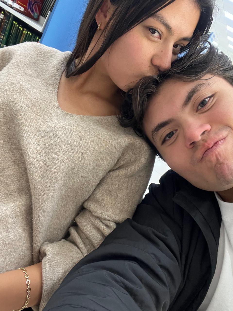 Seis meses contigo